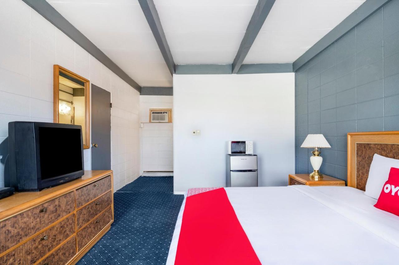 Oyo Hotel Hanksville, Ut Экстерьер фото