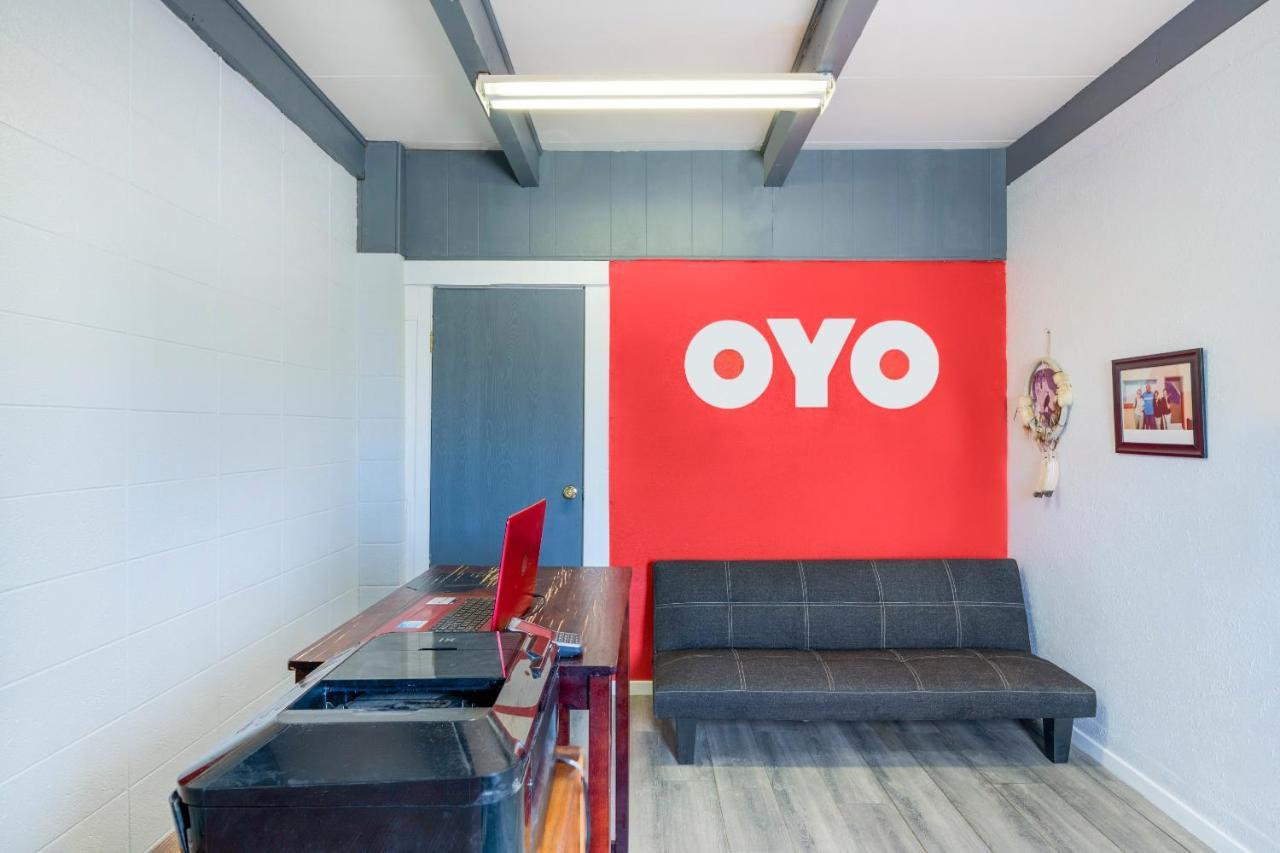 Oyo Hotel Hanksville, Ut Экстерьер фото