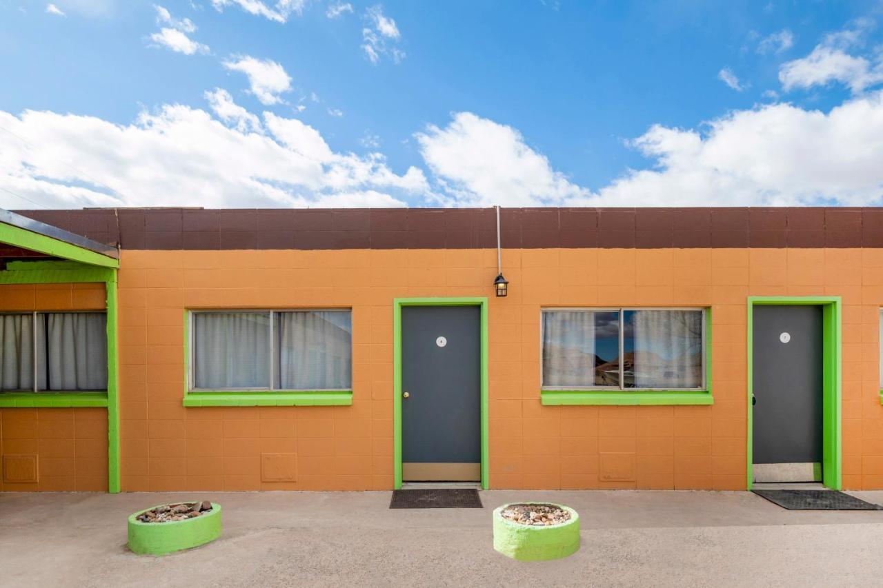 Oyo Hotel Hanksville, Ut Экстерьер фото
