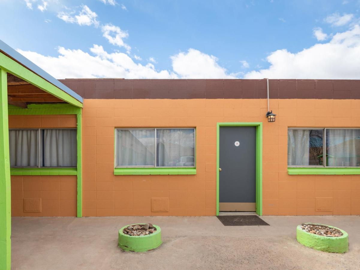 Oyo Hotel Hanksville, Ut Экстерьер фото