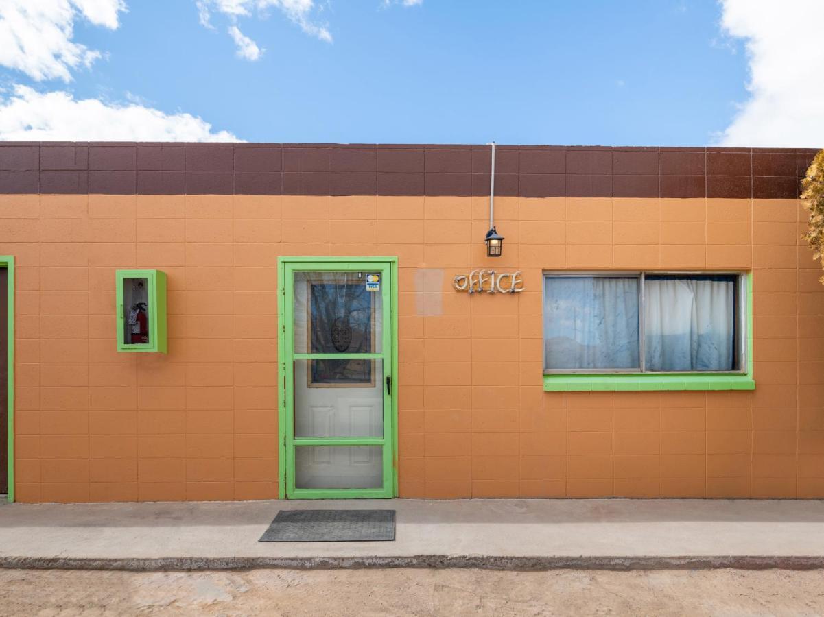 Oyo Hotel Hanksville, Ut Экстерьер фото