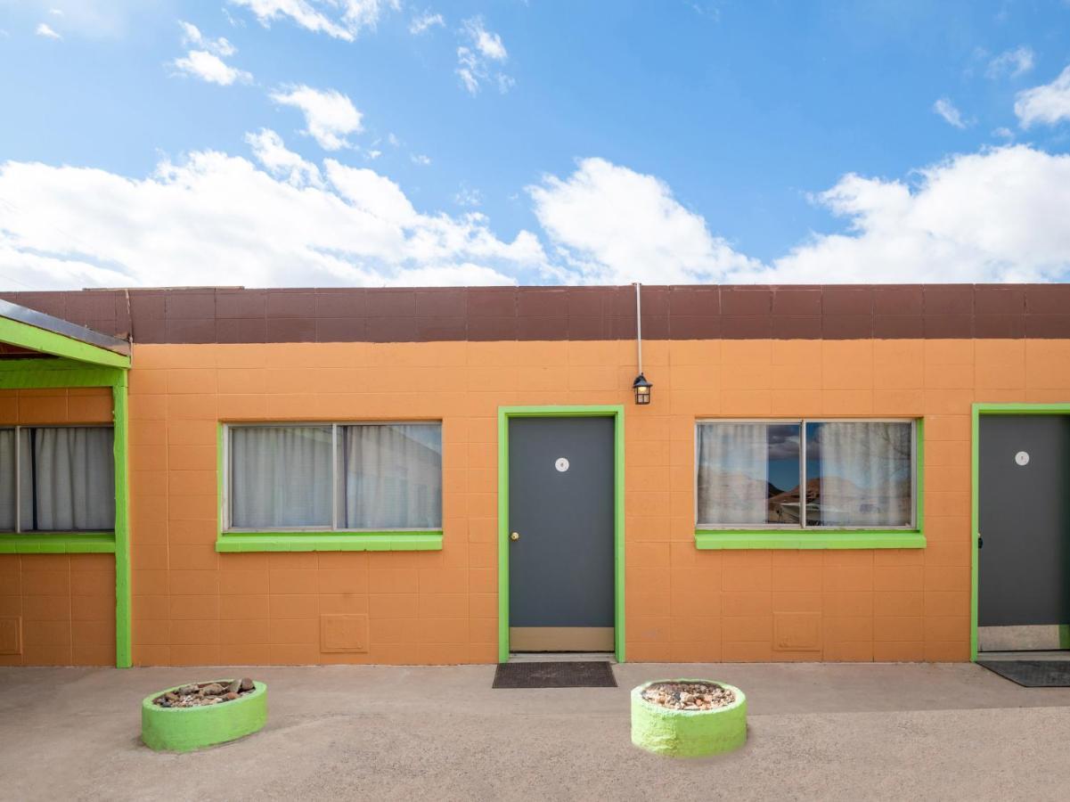 Oyo Hotel Hanksville, Ut Экстерьер фото